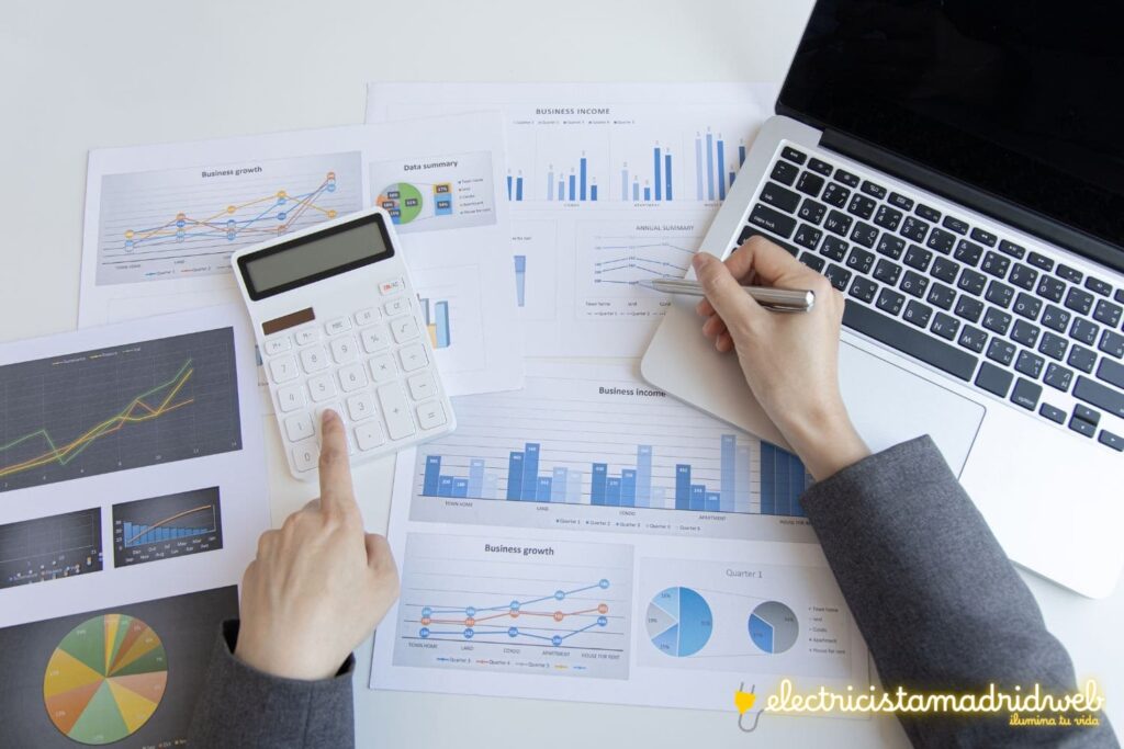 5-consejos-para-ahorrar-electricidad-y-reducir-la-factura-en-tu-negocio